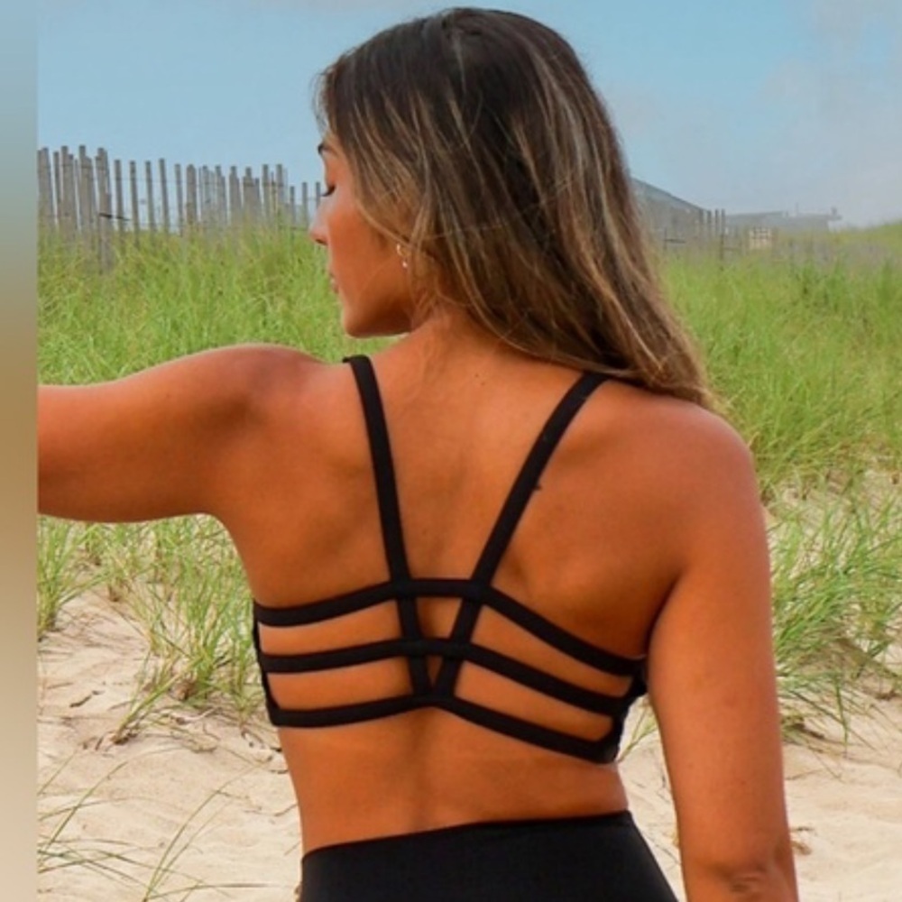 Vuori Women's Yosemite Sports Bra
